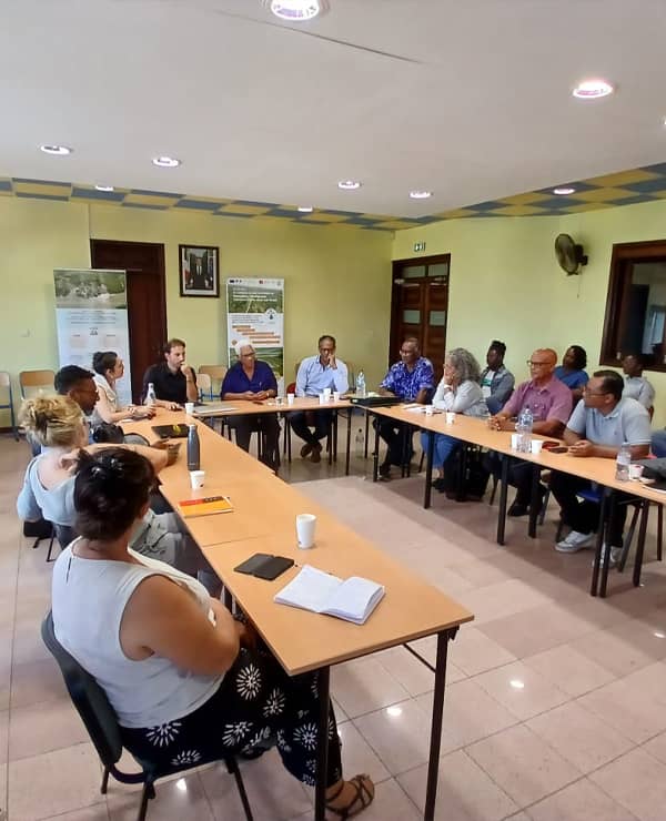 Réunion d'accompagnement des partenaires tels que les collectivités locales.
